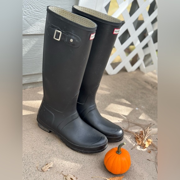 Black Hunter Women's Original Tall Rain Boots - Picture 2 of 8